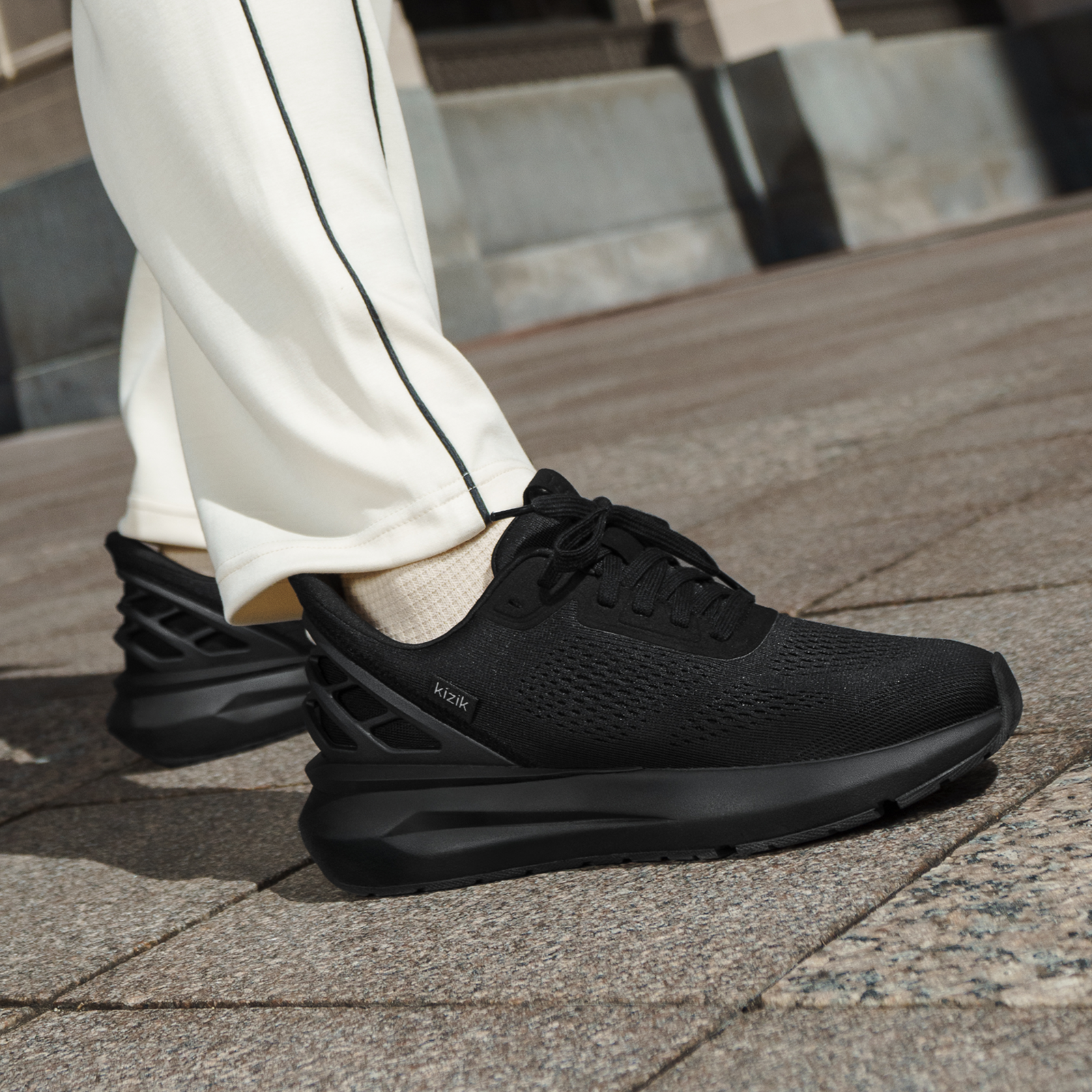 Dames Athens 2 - Blackout